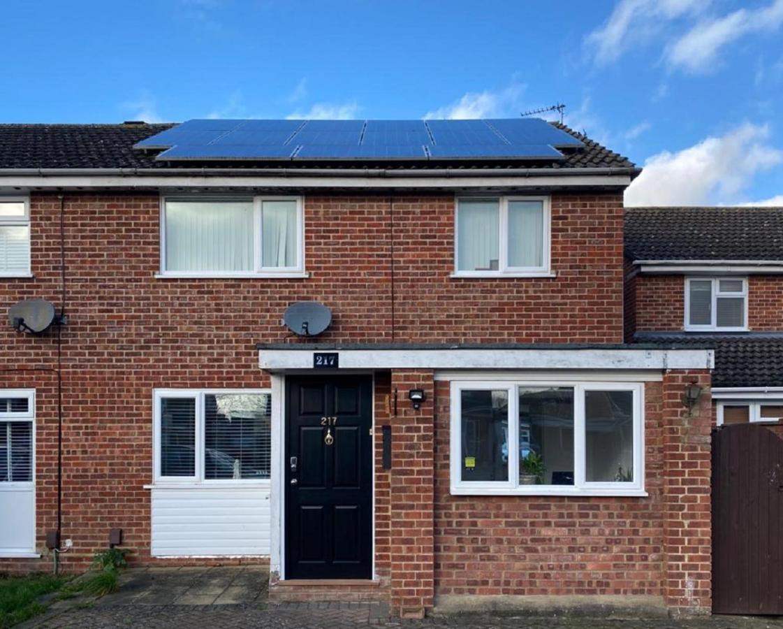 Lovely Homes Aylesbury  Εξωτερικό φωτογραφία